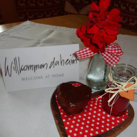 Daire Alpenferienwohnung Strickner